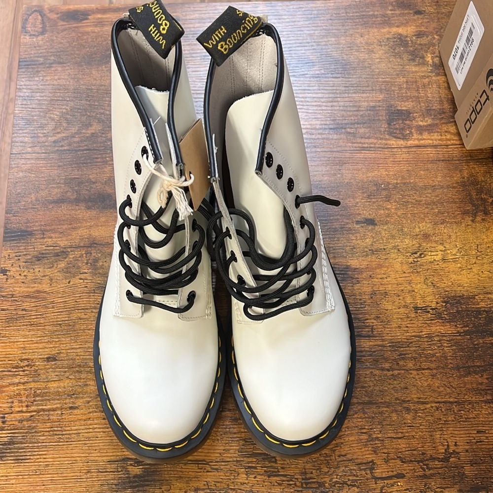 Dr. Martens 1460 8-Eye Boot - Picture 2 of 4